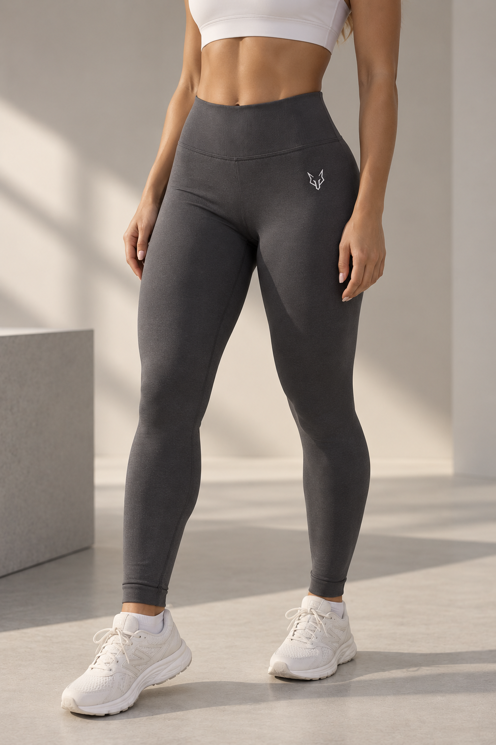 CM ESSENTIAL SCULPT LEGGINS